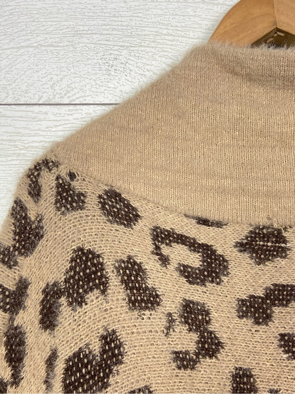 AKEMI KIN Anthropologie Leopard Fuzzy Oversized Dolman Cardigan Sweater Fall OS - Picture 5 of 10
